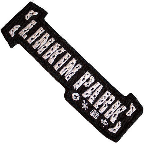 Linkin Park tkaná nášivka/nažehlovačka PES 95 x 30 mm, Bracket Logo